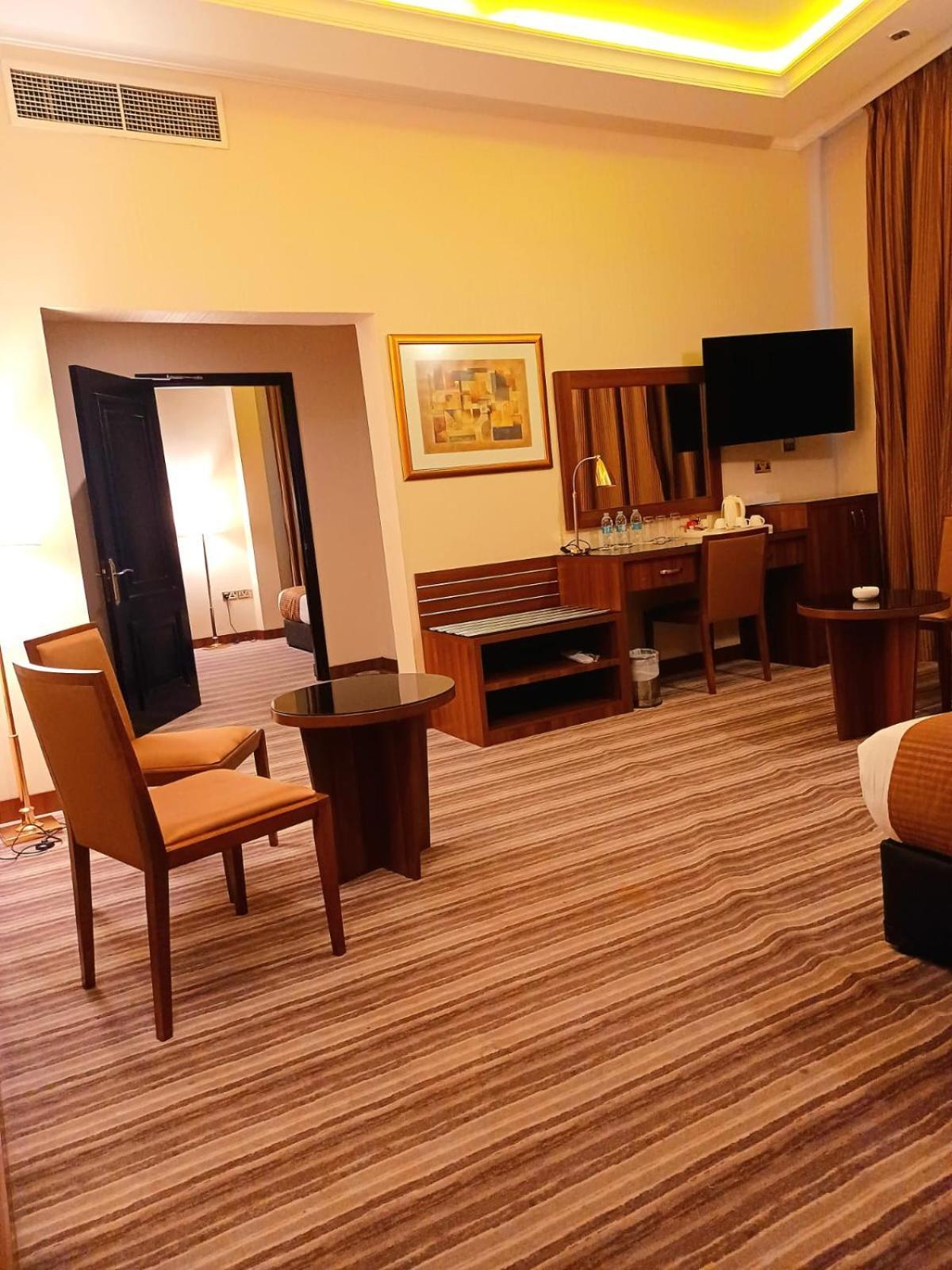 Royal Qatar Hotel Doha Eksteriør billede